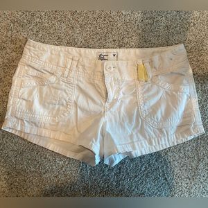 American Eagle Outfitters women’s white shorts size 6
